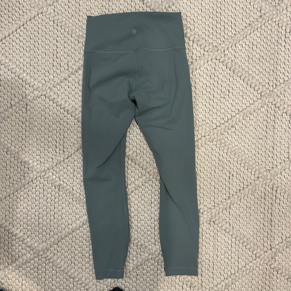 LULULEMON LEGGINGS SZ6 light green